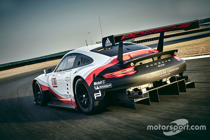 2017 Porsche 911 RSR