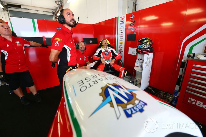 Leon Camier, MV Agusta