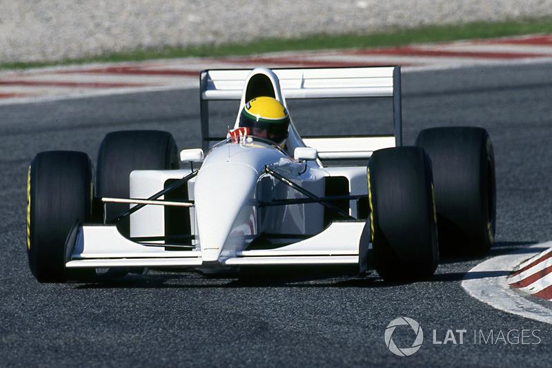 Ayrton Senna, McLaren MP4/8 Chrysler/Lamborghini V12-es motorral