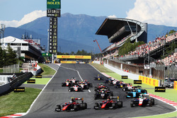 Jack Aitken, ART Grand Prix , Nirei Fukuzumi, ART Grand Prix, Dorian Boccolacci, Trident en tête au départ