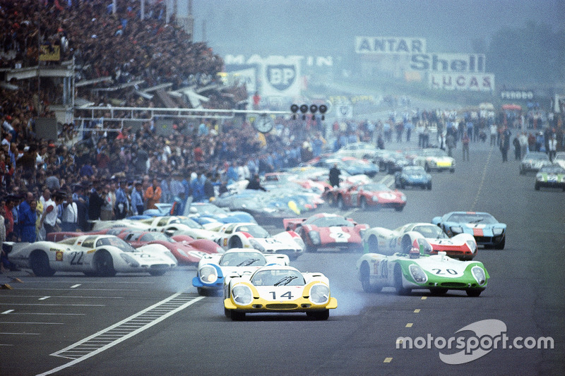 The last 'true' Le Mans start: Drivers had sprinted to their cars with Rolf Stommelen, Porsche 917, in the lead, followed by Vic Elford's and Jo Siffert's Porsche