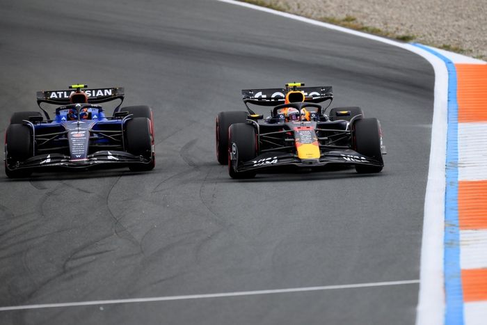 Yuki Tsunoda, Red Bull Racing Team, Carlos Sainz, Williams