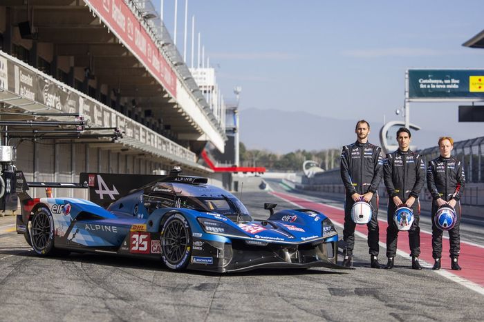 #35 Alpine A424: Paul-Loup Chatin, Charles Milesi, Ferdinand Habsburg