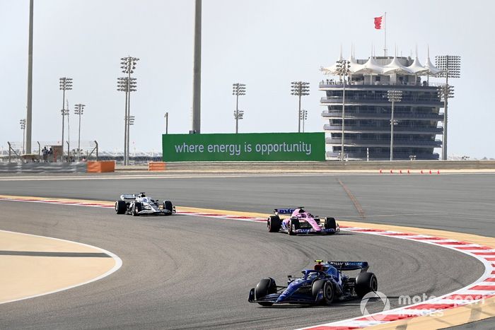 Nicholas Latifi, Williams FW44, Fernando Alonso, Alpine A522, Pierre Gasly, AlphaTauri AT03