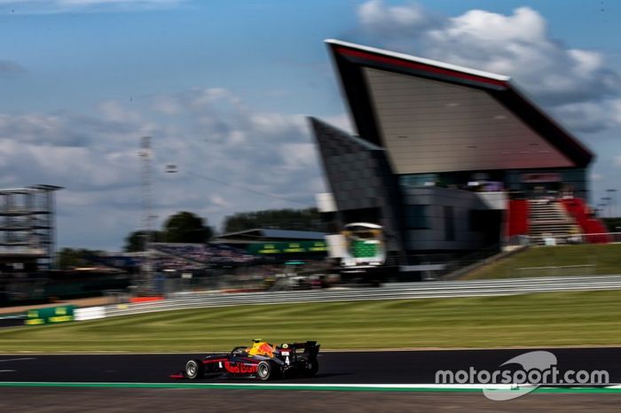 Liam Lawson, MP Motorsport 