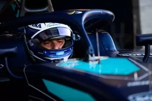  Nicholas Latifi, Dams