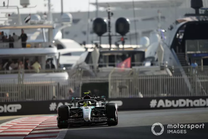 Lewis Hamilton, Mercedes F1 W15