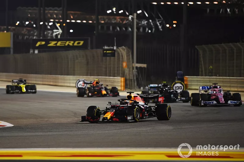 Max Verstappen, Red Bull Racing RB16, Sergio Pérez, Racing Point RP20 