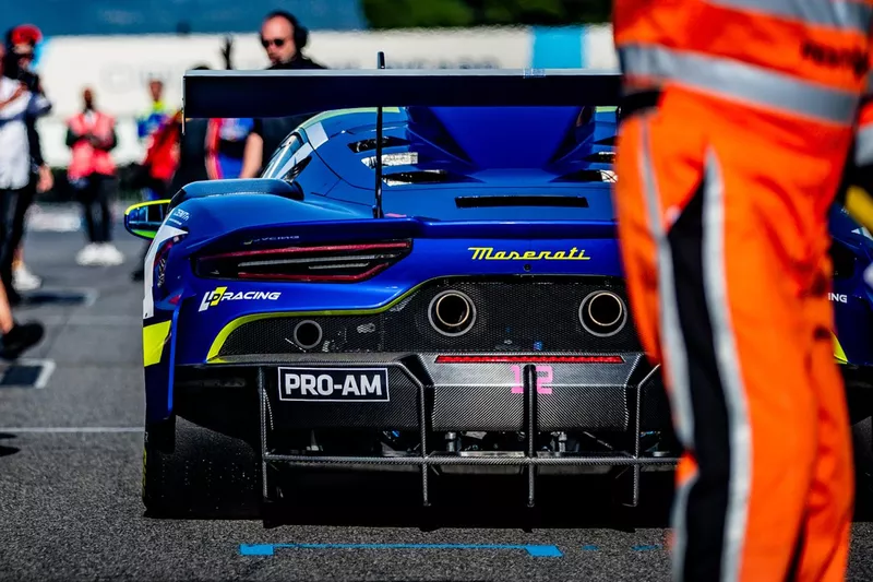 #12 LP Racing, Maserati GT2: Leonardo Gorini, Luca Pirri