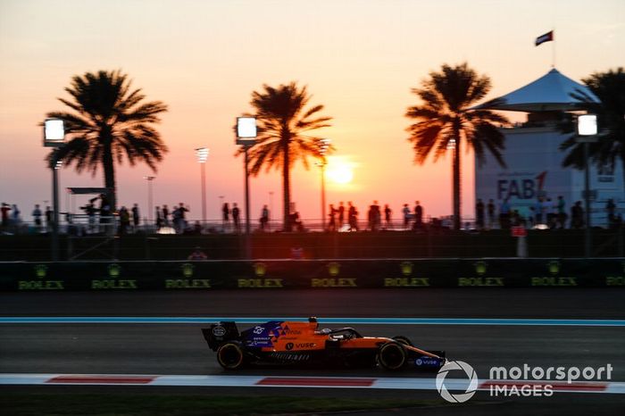 Carlos Sainz Jr., McLaren MCL34 