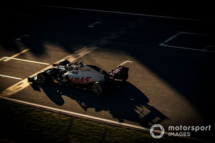 20º, Kevin Magnussen, Haas: 2 puntos