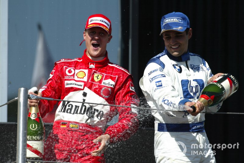 Podio: ganador de la carrera Michael Schumacher, Ferrari, tercer lugar Juan Pablo Montoya, Williams