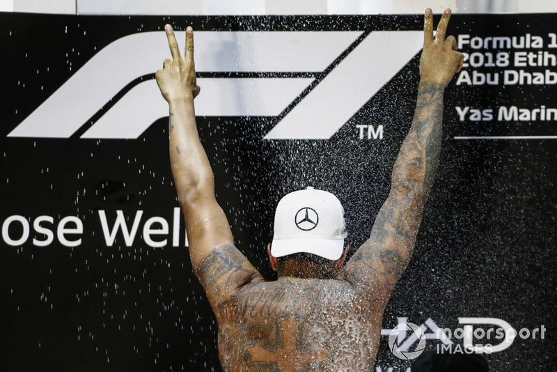 Lewis Hamilton, Mercedes AMG F1, sur le podium