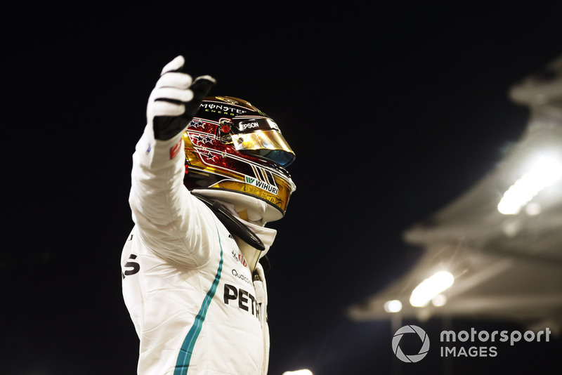 Ganador de la pole Lewis Hamilton, Mercedes AMG F1 W09 EQ Power+