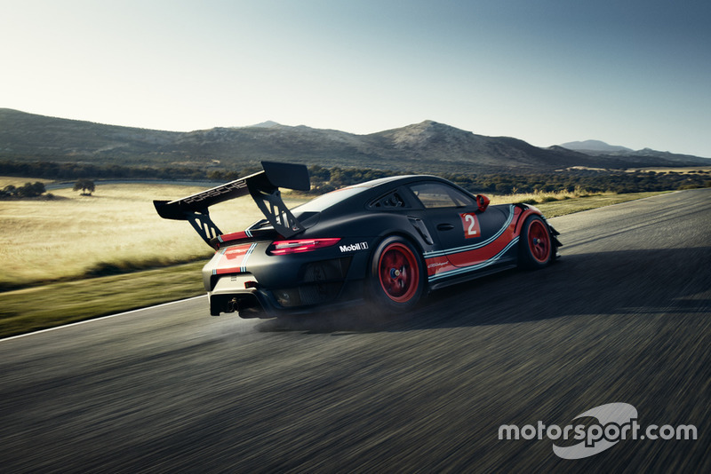 Автомобиль Porsche 911 GT2 RS Clubsport