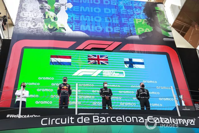 Podio: segundo lugar Max Verstappen, Red Bull Racing, ganador de la carrera Lewis Hamilton, Mercedes, tercer lugar Valtteri Bottas, Mercedes