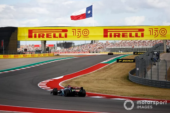 Lewis Hamilton, Mercedes W13