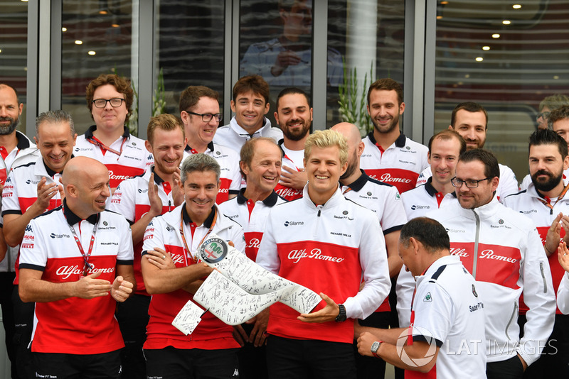 Sauber святкує день народження Маркуса Ерікссона, Sauber