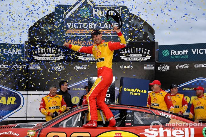 Ganador Joey Logano, Team Penske, Ford Mustang