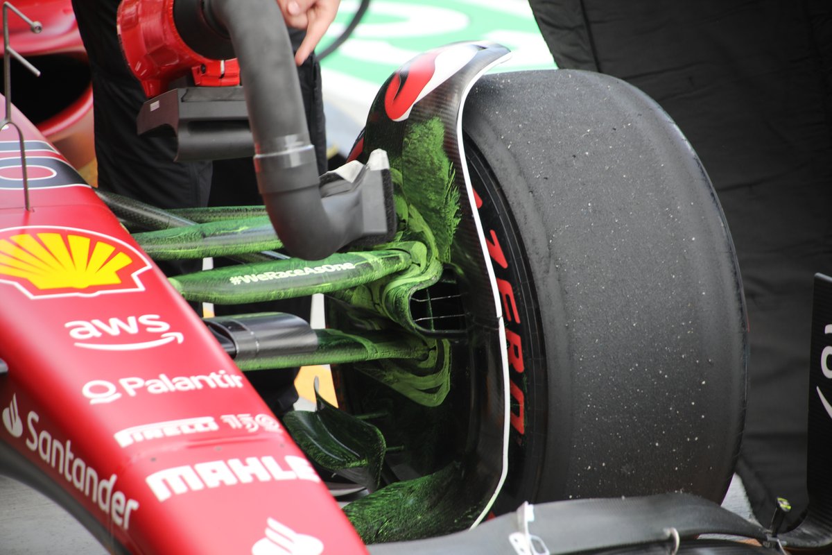 Ferrari F1-75: Vorderrad-Aufhängung