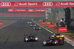 #8 Audi Sport Team Joest Audi R18 e-tron quattro: Лукас ди Грасси, Лоик Дюваль, Оливер Джарвис