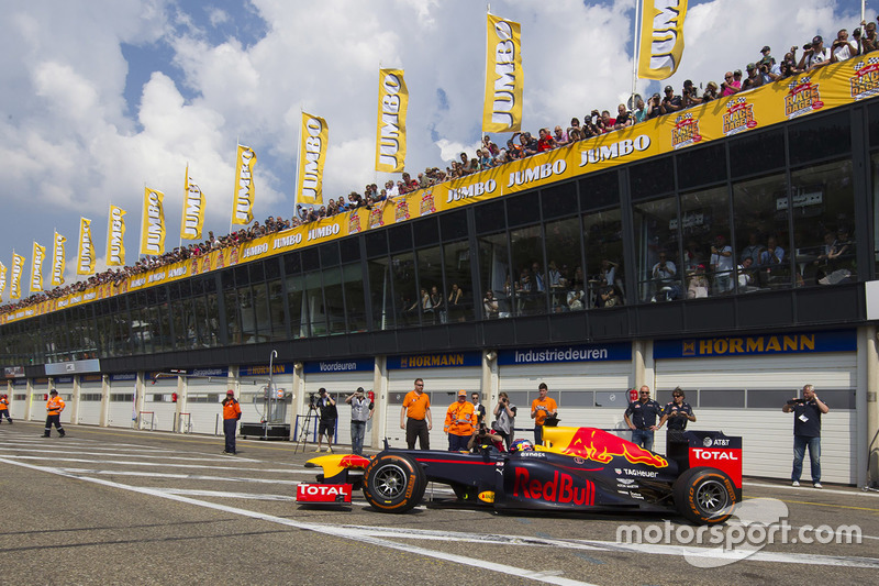 Max Verstappen, Red Bull Racing