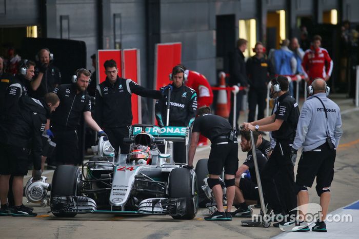 Esteban Ocon, Mercedes AMG F1 W07 Hybrid, piloto de pruebas