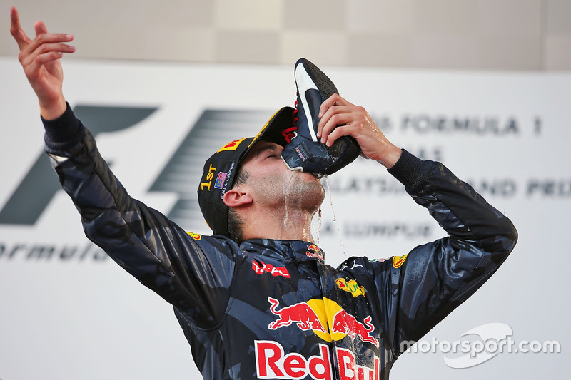 #5: "Shoey" von Daniel Ricciardo, Sieger des Grand Prix von Malaysia