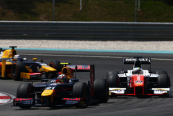 Pierre Gasly, PREMA Racing, Oliver Rowland, MP Motorsport