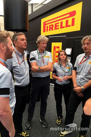Staff de Pirelli en Spa-Francorchamps
