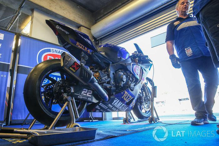 Alex Lowes, Pata Yamaha