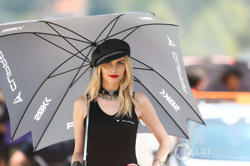 Grid girl