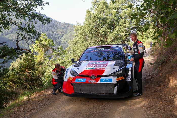 Kalle Rovanpera, Jonne Halttunen, Toyota Gazoo Racing WRT Toyota GR Yaris Rally1