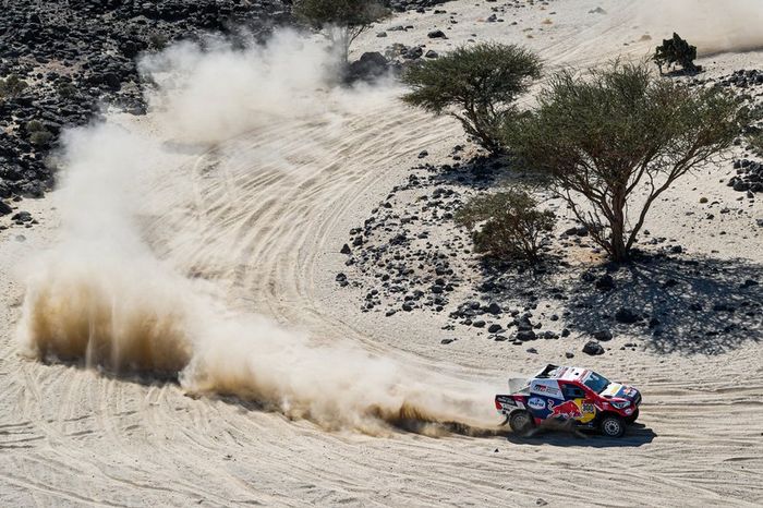 #300 Toyota Gazoo Racing: Nasser Al-Attiyah, Matthieu Baumel