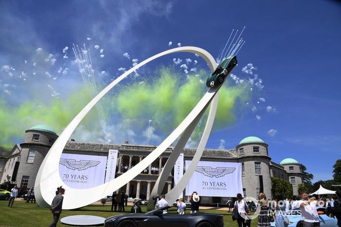 Aston Martin Celebración