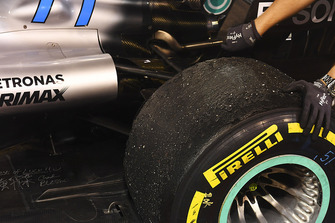 La voiture de Valtteri Bottas, Mercedes AMG F1 W09 EQ Power+ dans le Parc Fermé