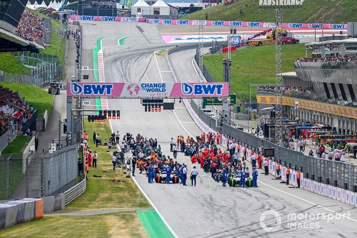 La parilla previa a la carrera