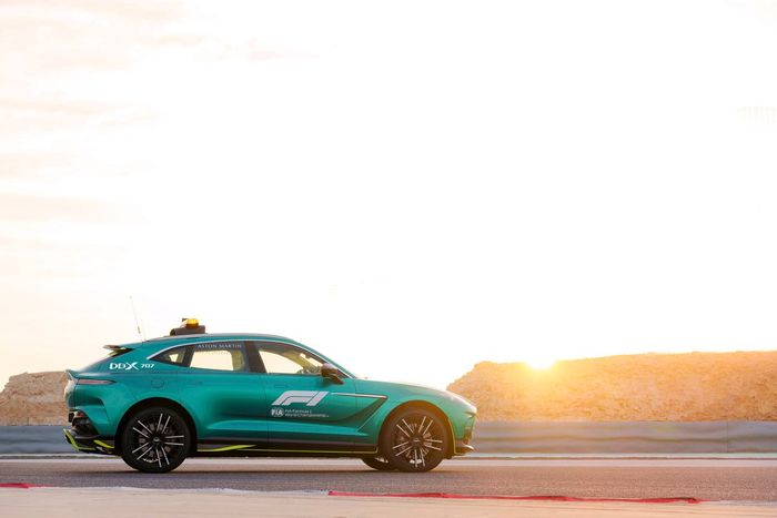 Coche médico Aston Martin