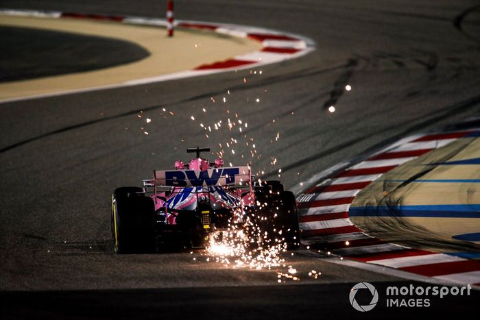 Sergio Pérez, Racing Point RP20 sacando chispas