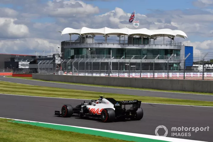 Kevin Magnussen, Haas VF-20 