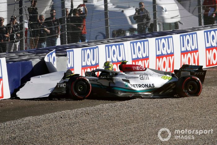 Choque de Lewis Hamilton, Mercedes W13