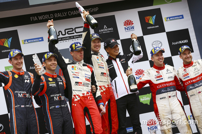 Jari-Matti Latvala, Miikka Anttila, Toyota Gazoo Racing, al secondo posto Hayden Paddon, Sebastian Marshall, Hyundai Motorsport, al terzo posto Mads Ostberg, Torstein Eriksen, Citroën World Rally Team