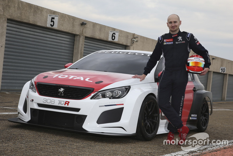 Marko Knab, Editor Motorsport.com Deutschland with the Peugeot 308 TCR
