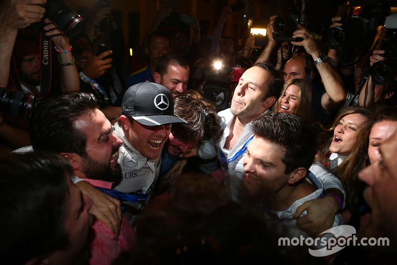 Nico Rosberg, Mercedes AMG Petronas F1 celebrates winning the world championship with his friends an