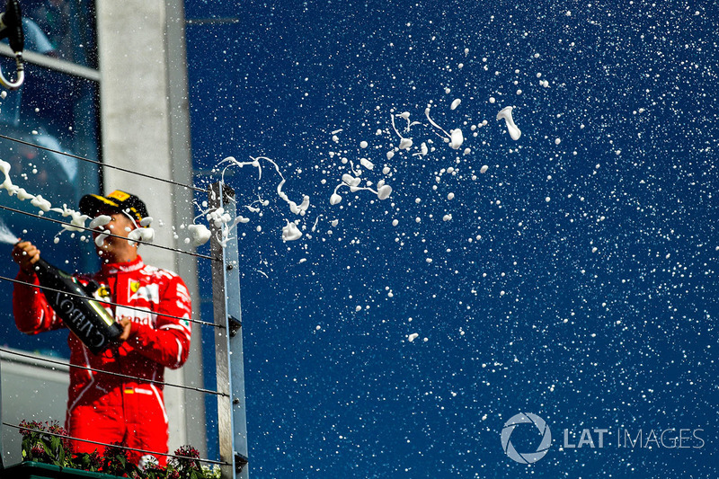 Подіум: переможець Себастьян Феттель, Ferrari