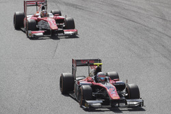 Alexander Albon, ART Grand Prix devant Charles Leclerc, PREMA Powerteam