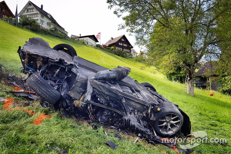 Choque del Rimac Concept One conducido por Richard Hammond