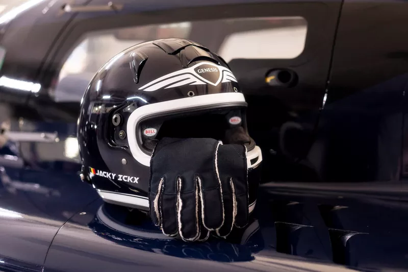 Casque de Jacky Ickx, Genesis Magma Racing Genesis
