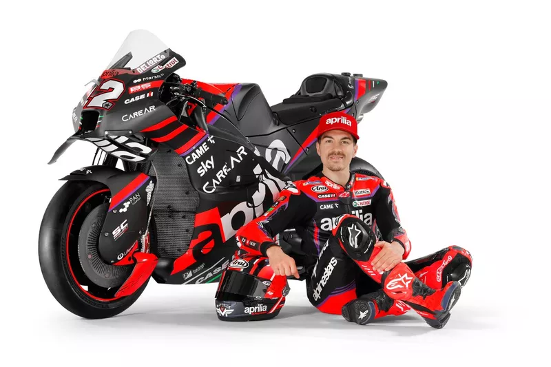 Maverick Vinales, Aprilia Racing Team