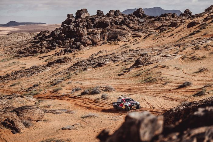 Toyota Gazoo Racing Toyota #200: Nasser Al-Attiyah, Mathieu Baumel
